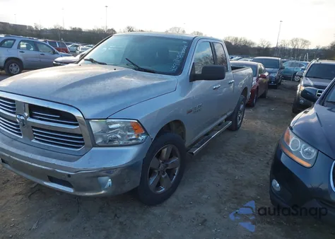 2016 Ram 1500 Big Horn z USA, uszkodzony, nr VIN 1C6RR7GT8GS245558